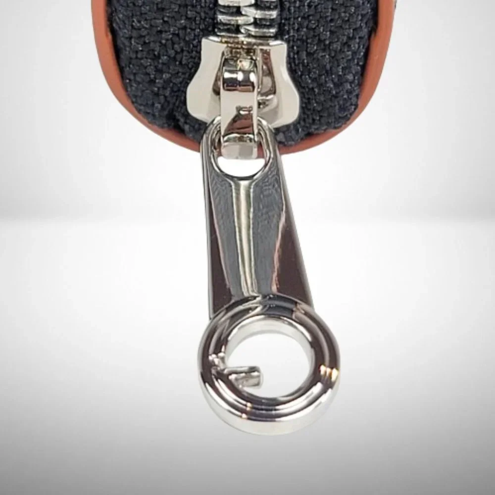 GOYARD BLACK & TAN MATIGNON PM ZIPP AROUND WALLET - Picture 6 of 10